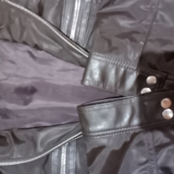 Jacket - Picture 3 of 5